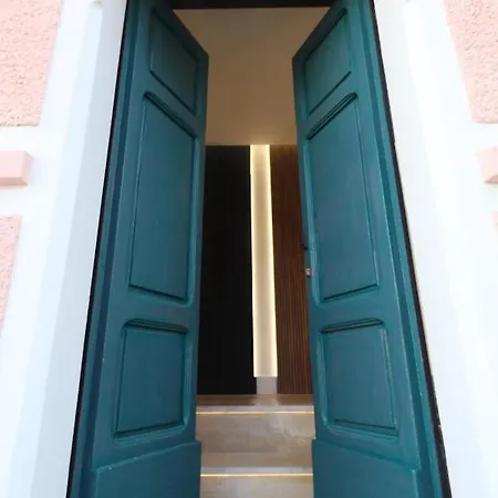 Hidden Gem-renovated 2023-studio Garibaldi-perfect For Romantic Couples-best Of The