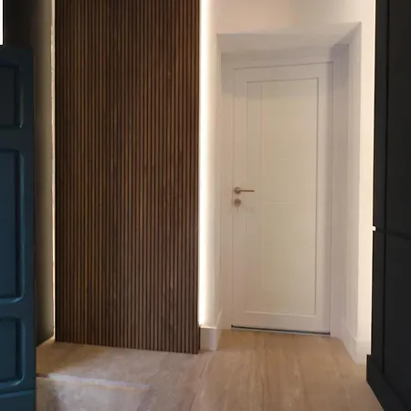 Hidden Gem-renovated 2023-studio Garibaldi-perfect For Romantic Couples-best Of The * 奧爾比亞
