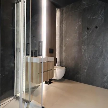 Hidden Gem-renovated 2023-studio Garibaldi-perfect For Romantic Couples-best Of The *